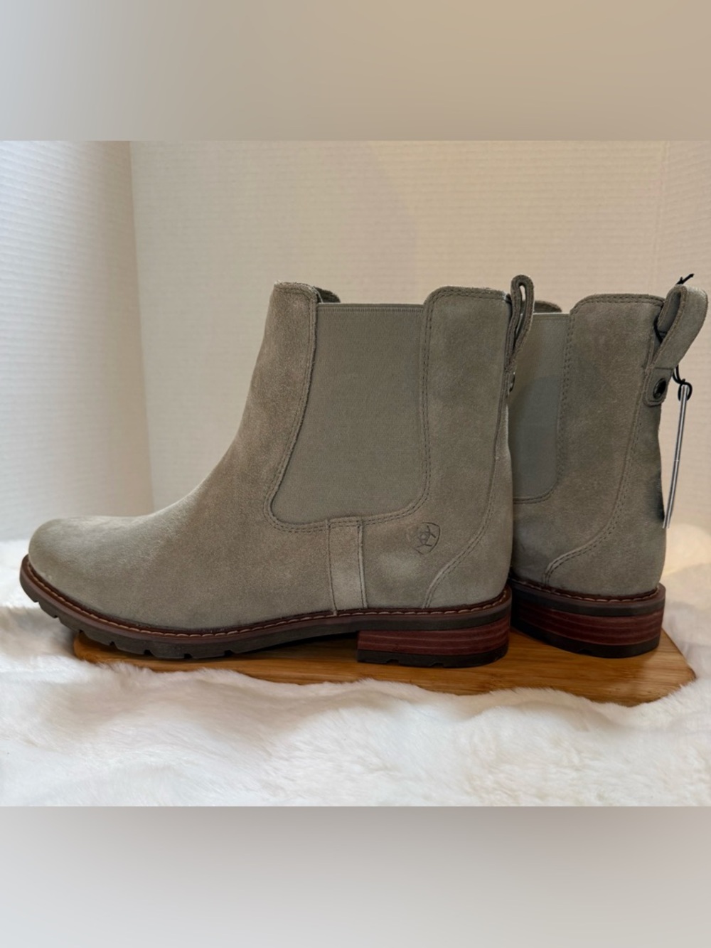 Ariat Ankle Boots Wexford Chelsea Womens 9.5 Silver Sage New